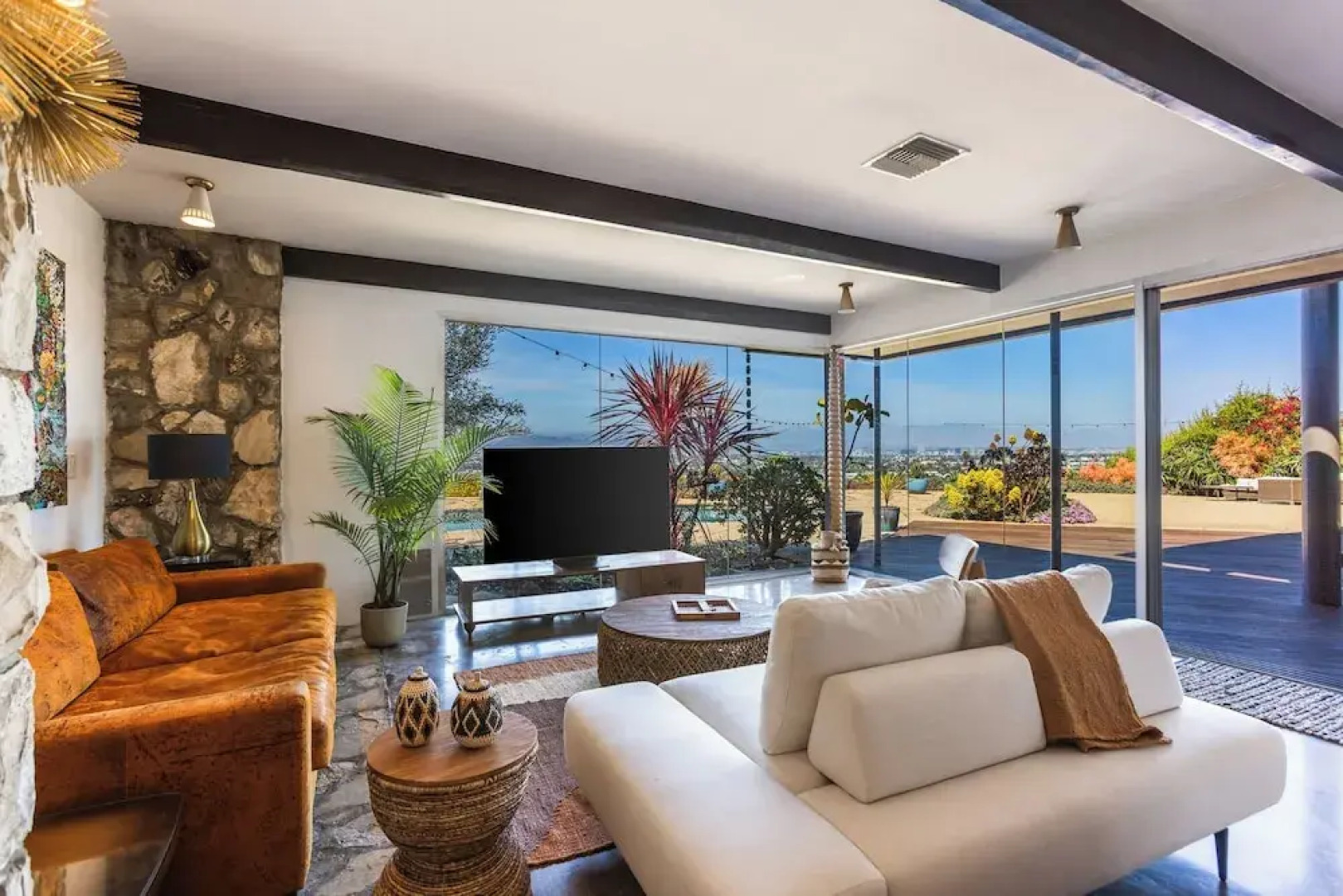 Casa Veronica by Oraklus