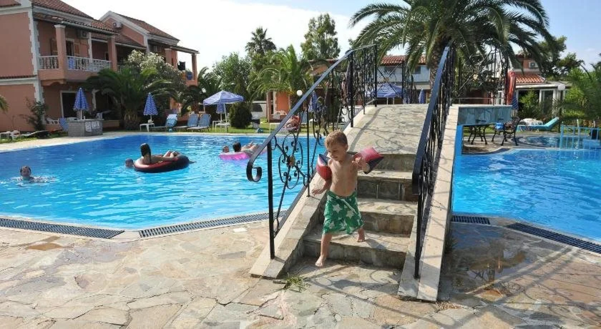 Charlies Venus Apartments