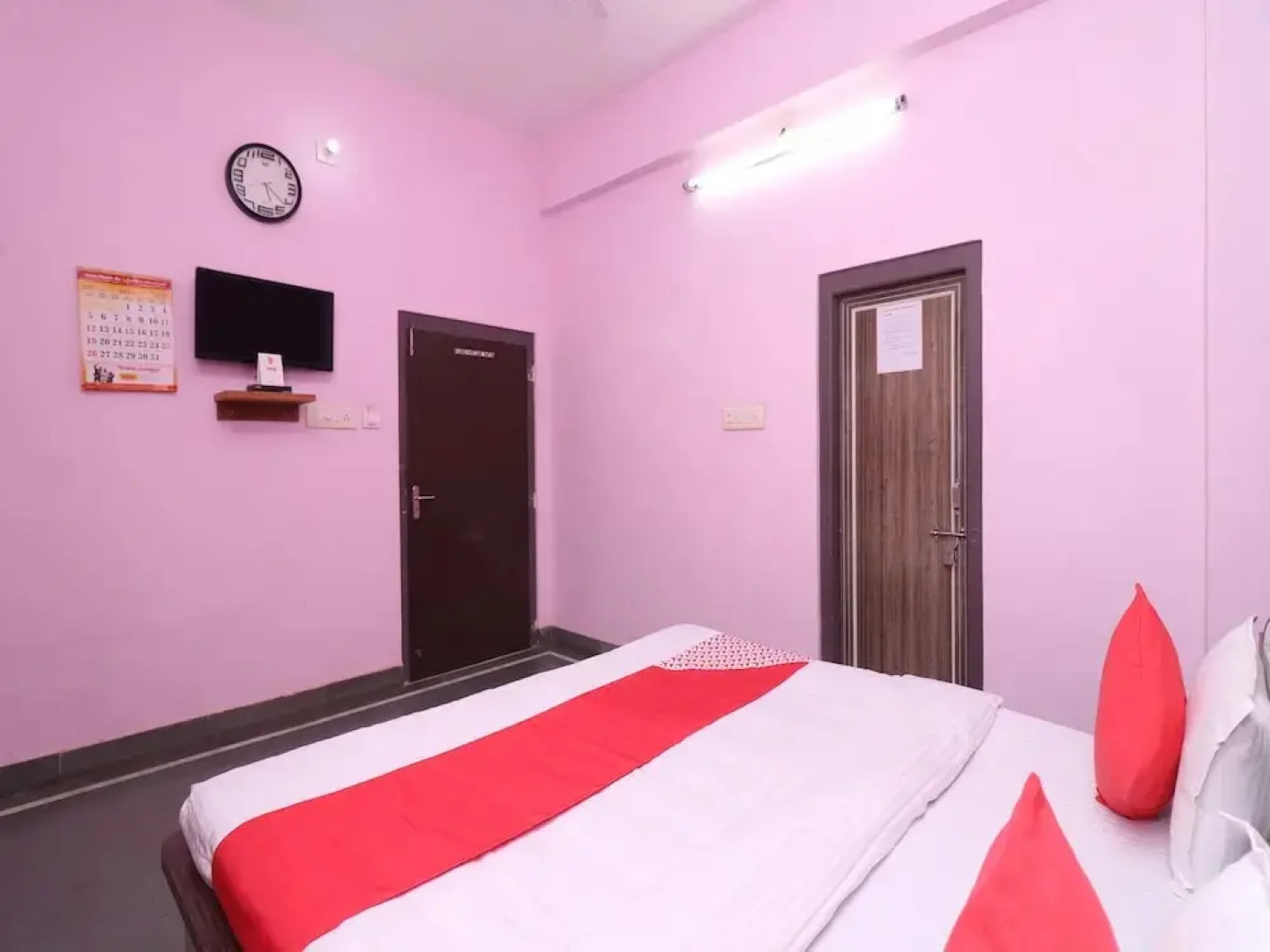 OYO 22644 Bhagat Palace