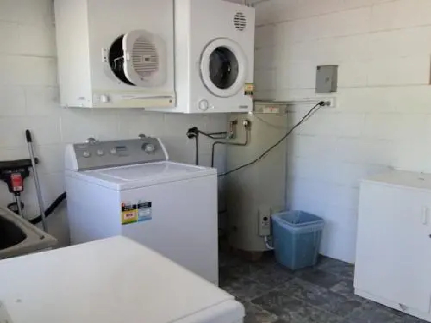 2 'Copacabana', 61 Sandy Point Road - Cute Unit With Water Views From The Balcony