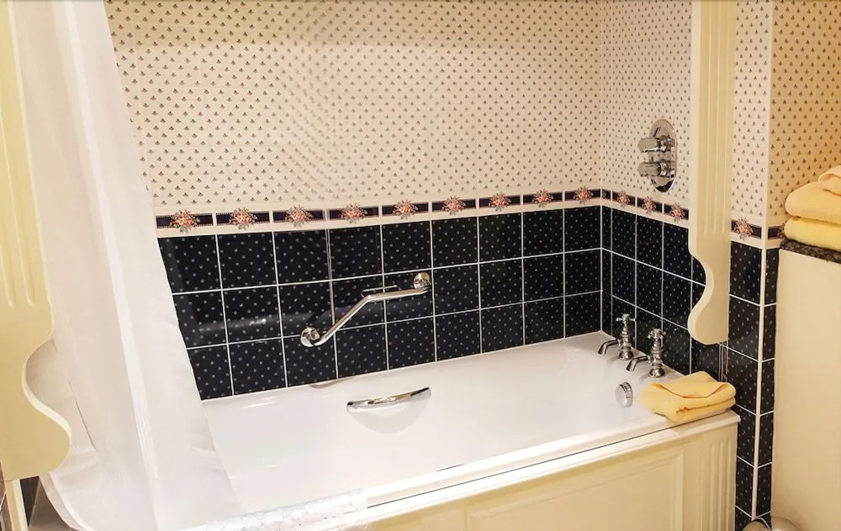 Reddans of Bettystown Luxury Bed & Breakfast, Restaurant and Bar