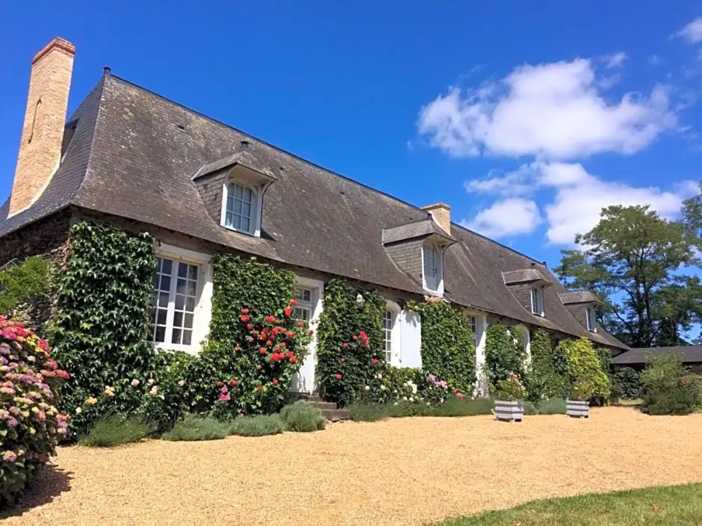 La Moulinière, jolie longère du XVIIè