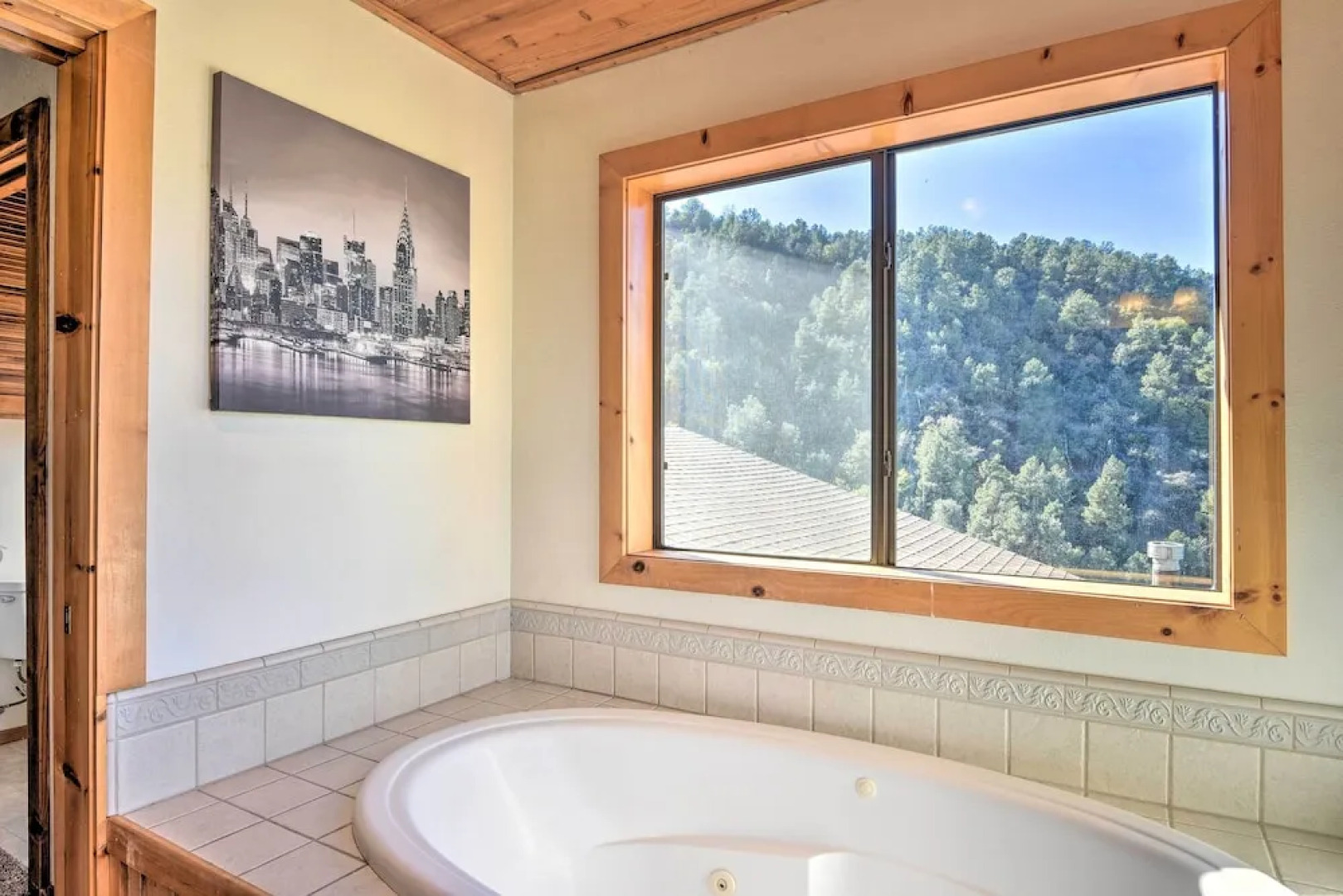 Luxe Escape w/ Decks, Mtn Views, Game Room!