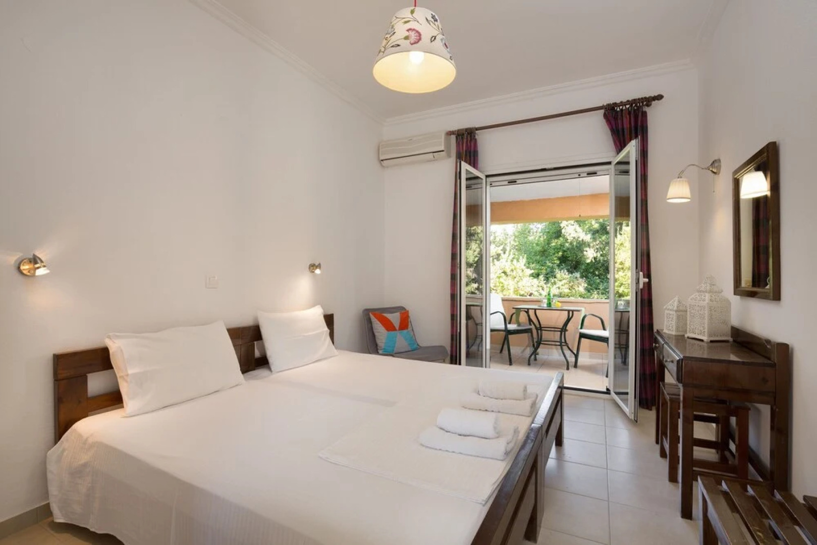 Kontokali Lake House