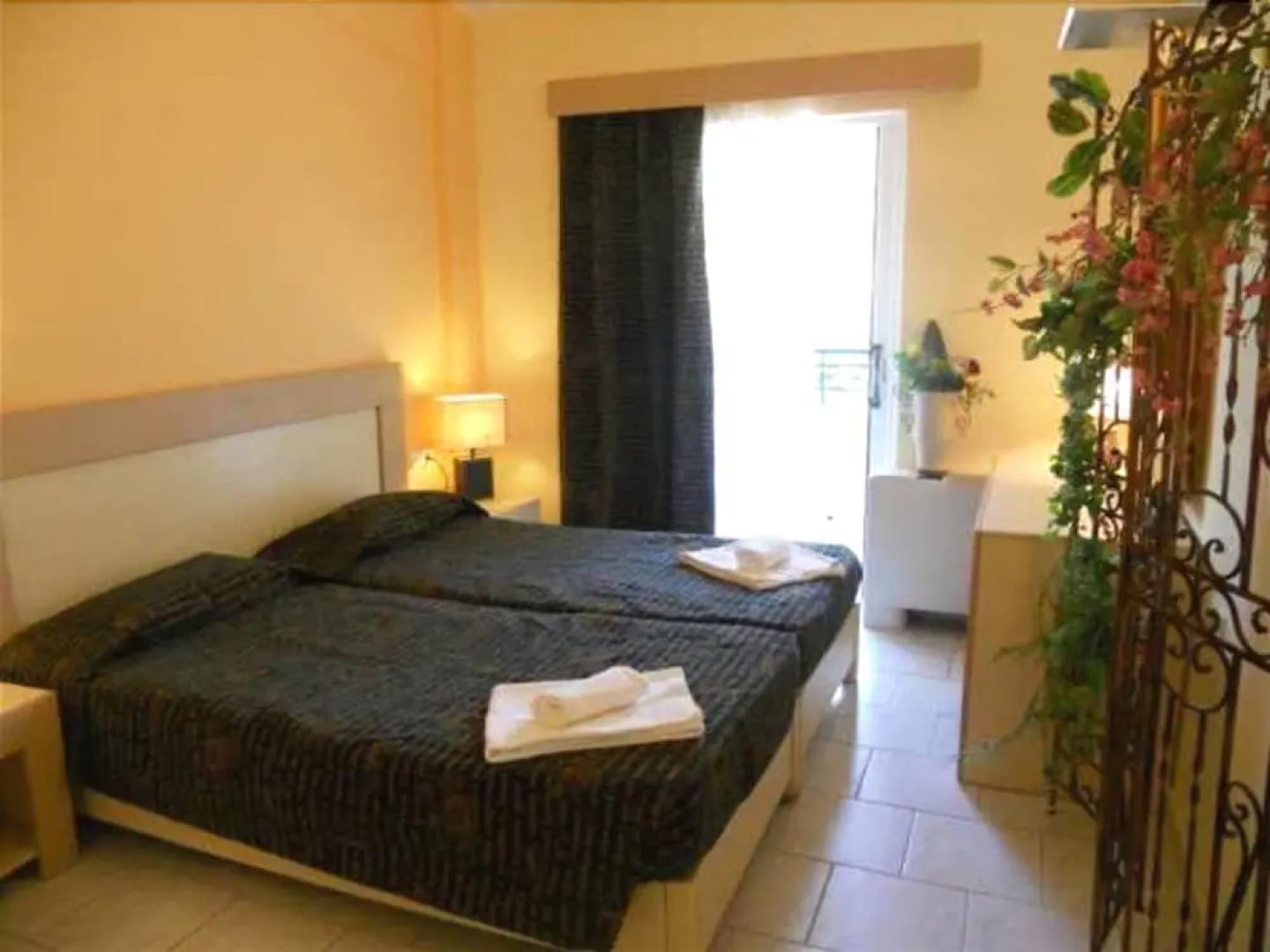 Отель Beis Beach