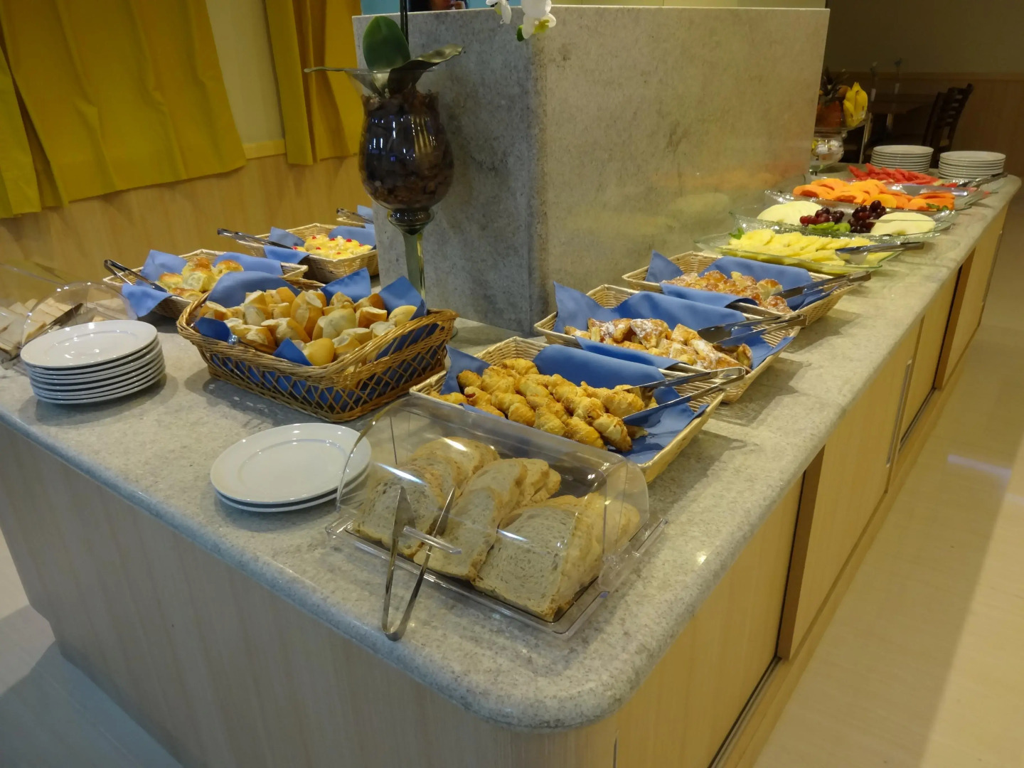 Elegance Praia Hotel