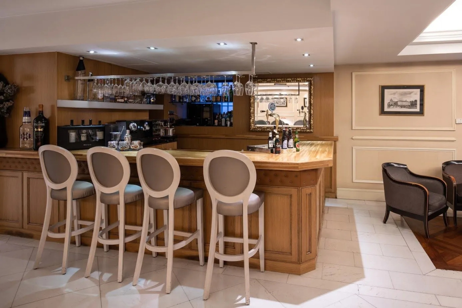 Catalonia Las Cortes Hotel