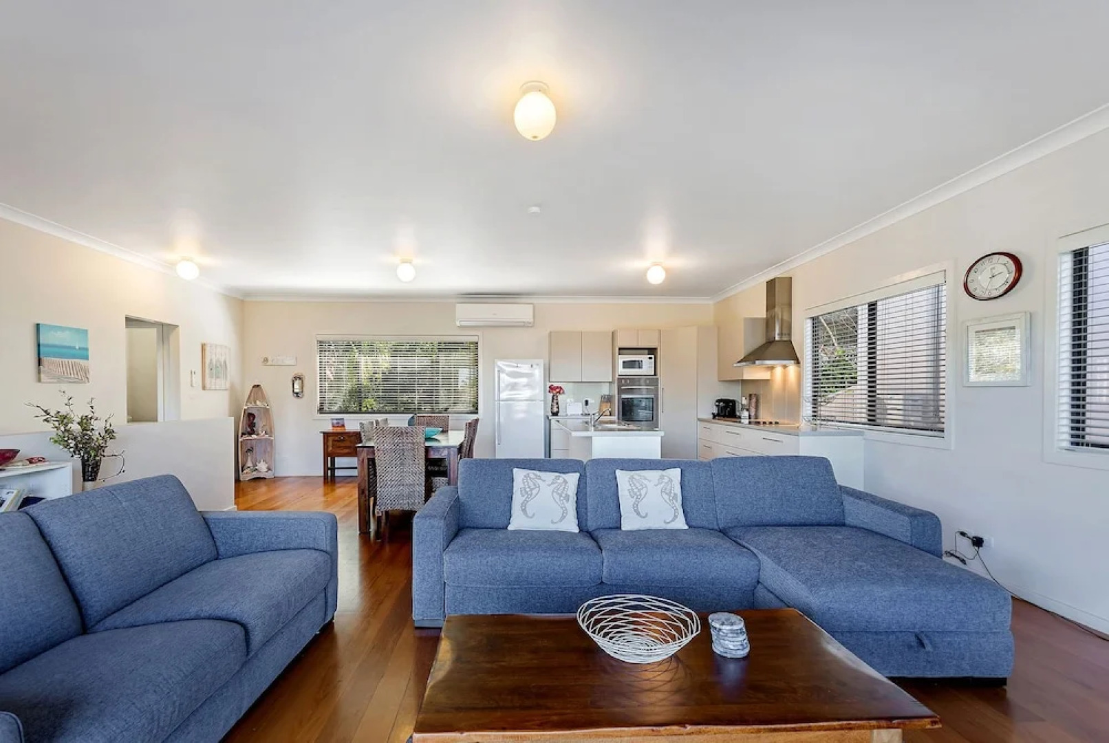 Indah Pantai, 84 Lentara Street