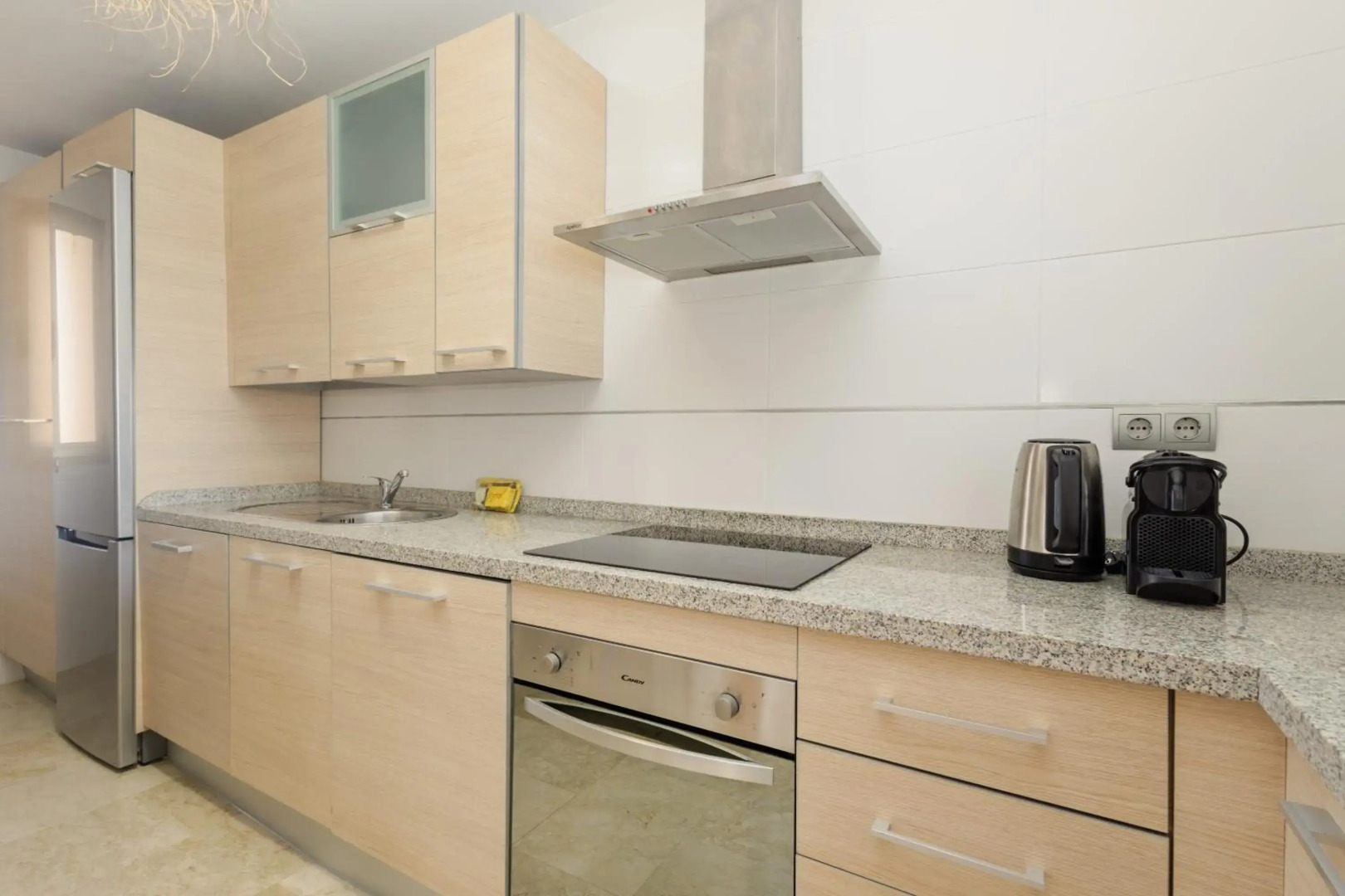 Modern and luxurious holiday home with sea views in Benahavís