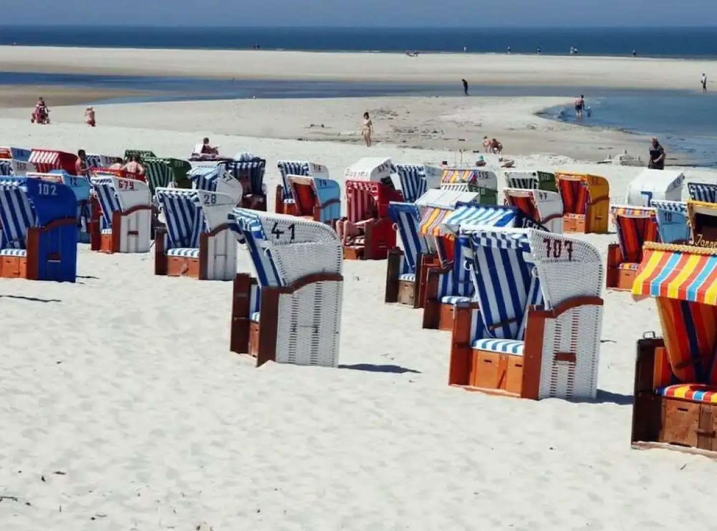 "beach Bunny" in the House on the Dune
