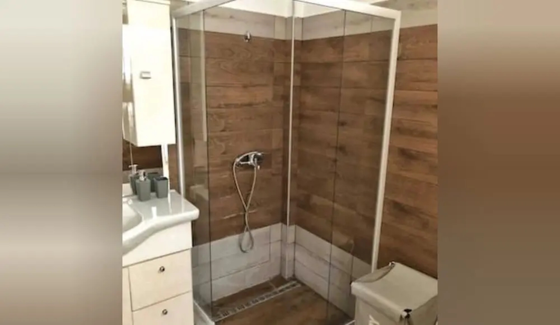 Grande Blue Suites with private bay