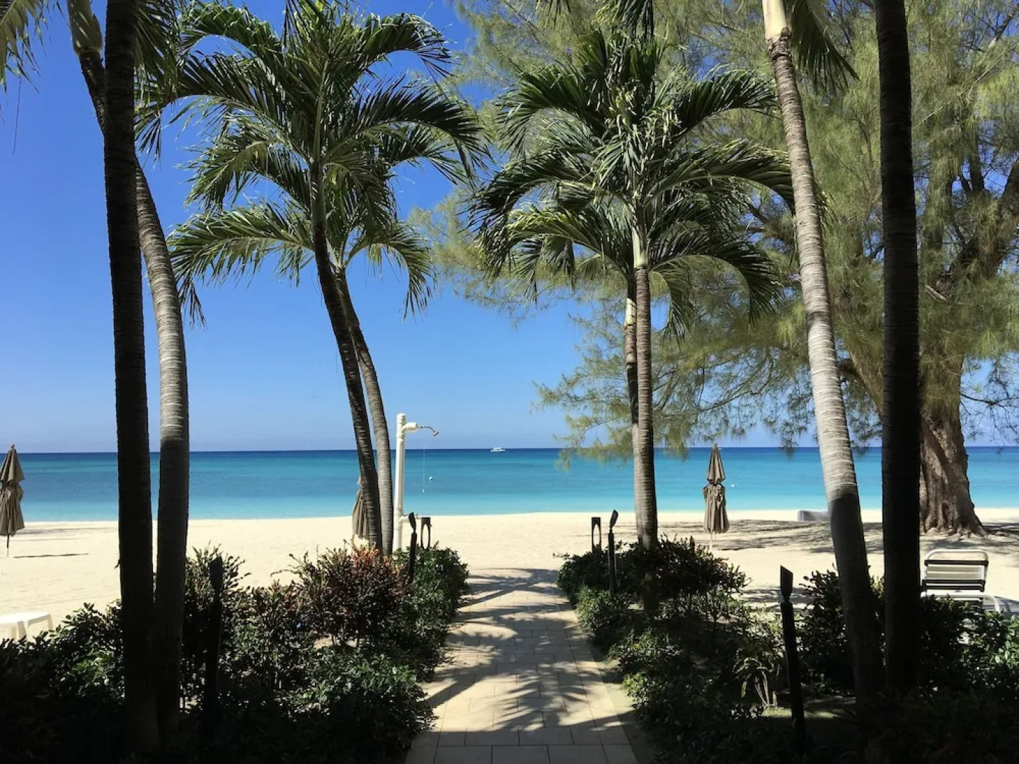 Casa Caribe Condominiums Unit 21