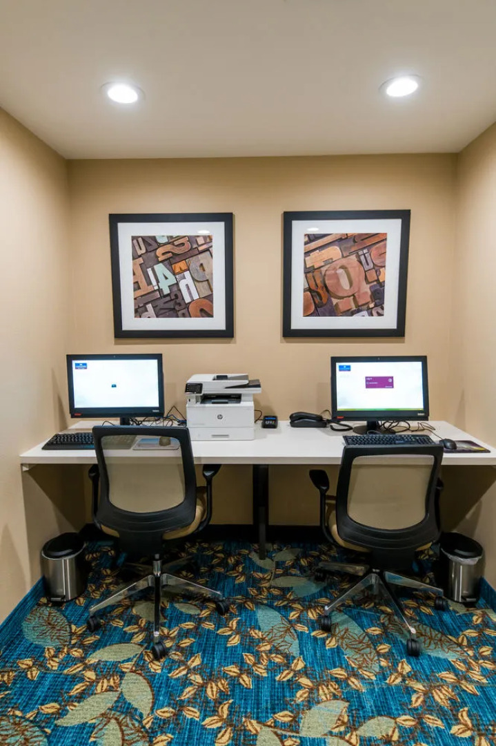 Candlewood Suites - Fairbanks