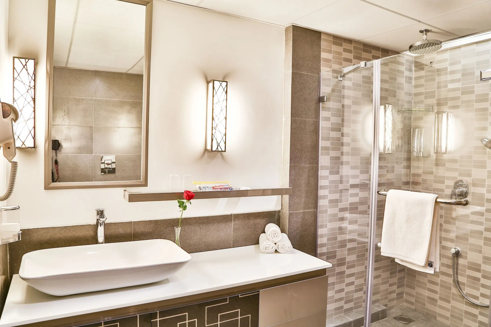 T24 Residency Mumbai International Airport Hotel