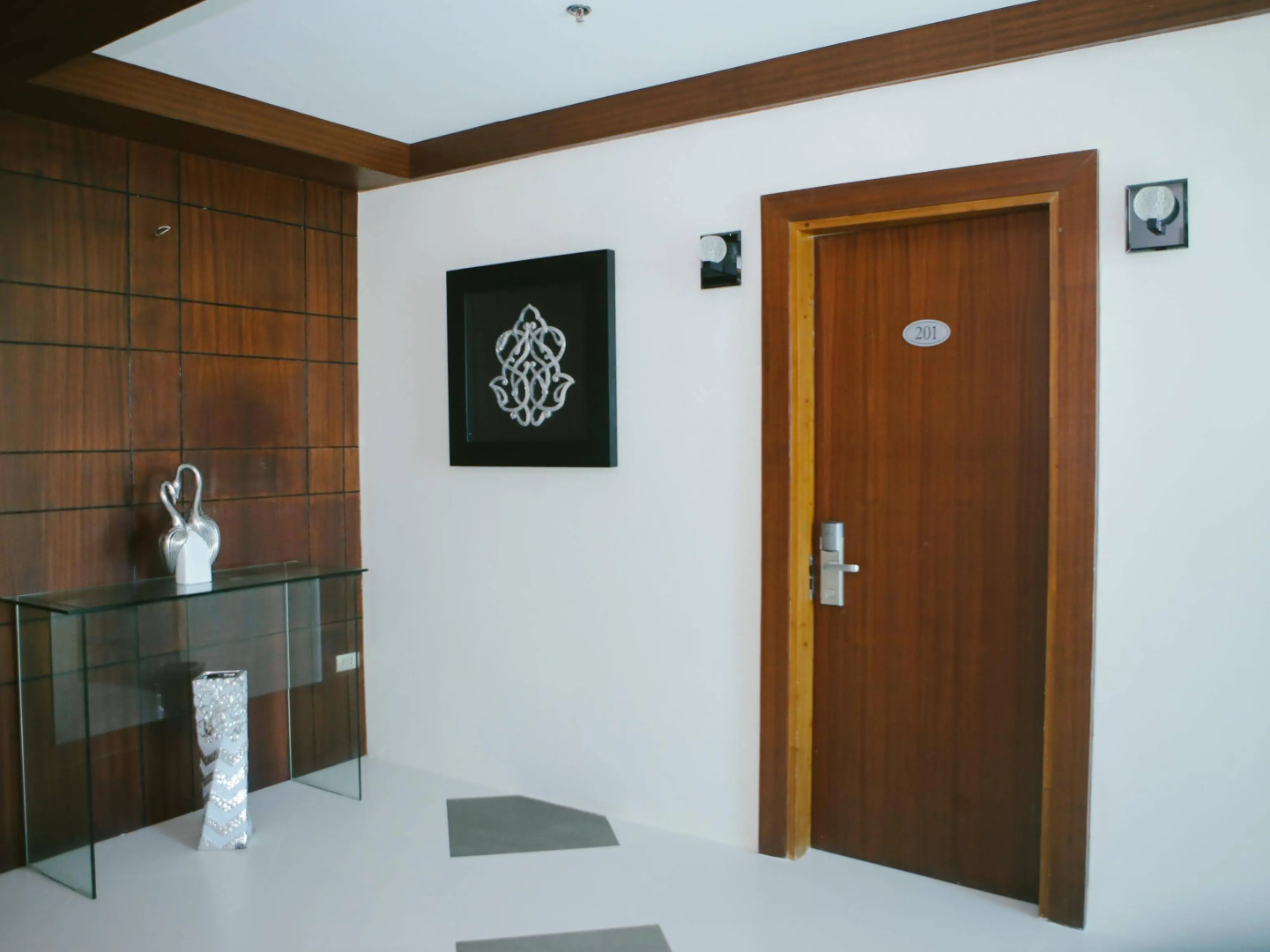 Ey Miner Suites Borromeo