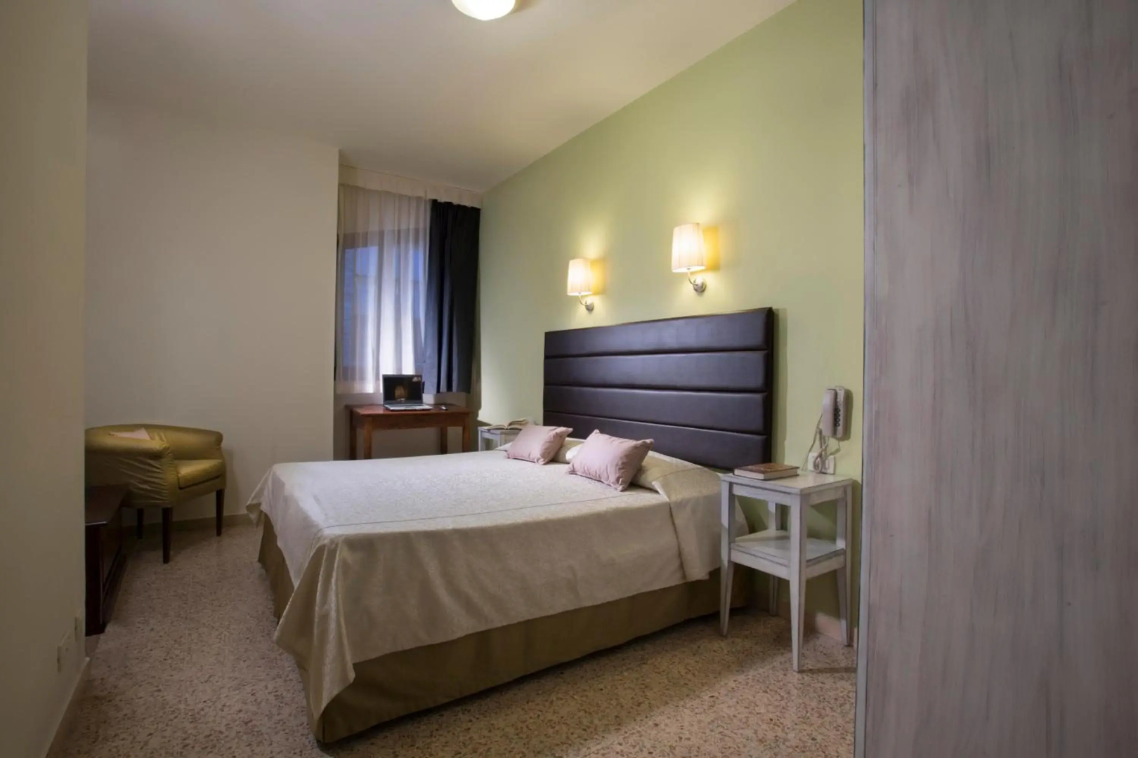 Hotel Alma Domus