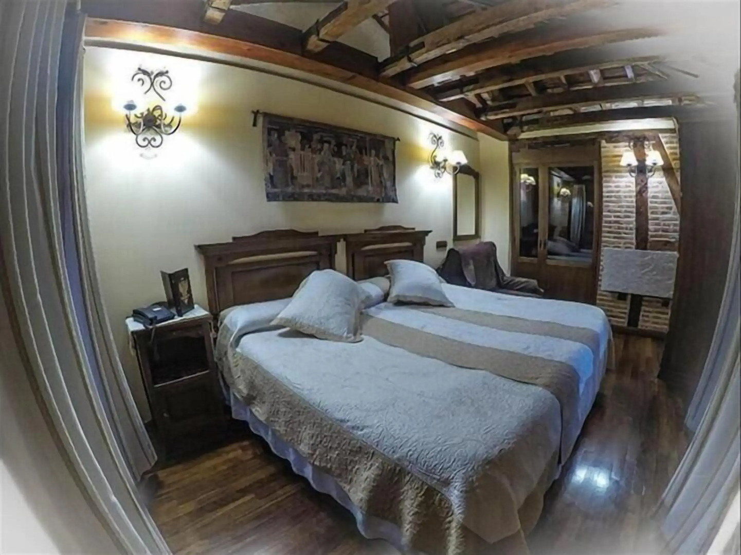 Hospedería Casa De Cisneros