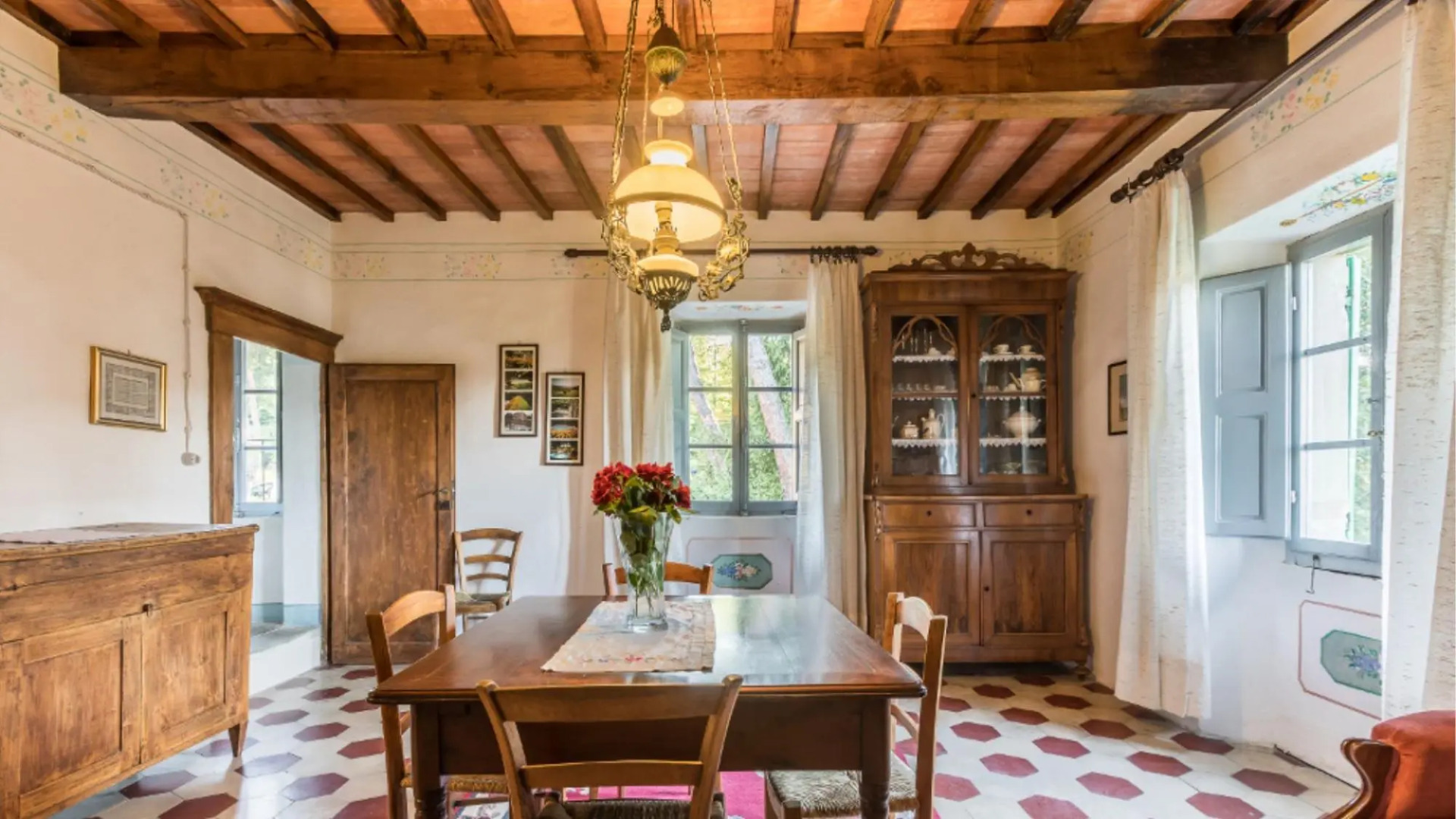 Splendid Villa for 12 Pool Outdoor Jacuzzi 25-hectare Park Hunting Fishing-palazzo Delle Rose