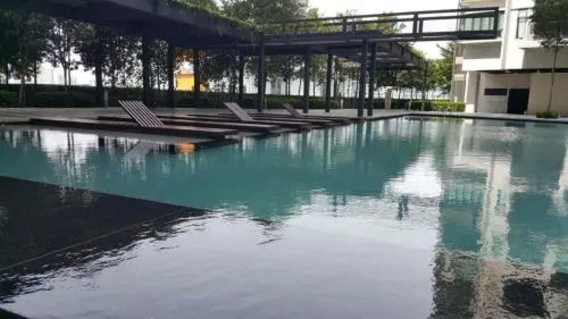 Skyview Univ360 Place Facing Mines Lake