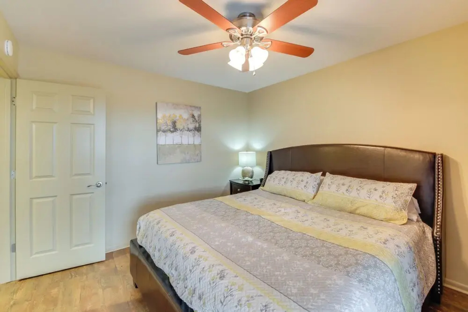 Lake Hamilton River-view Retreat w/ Pool Access