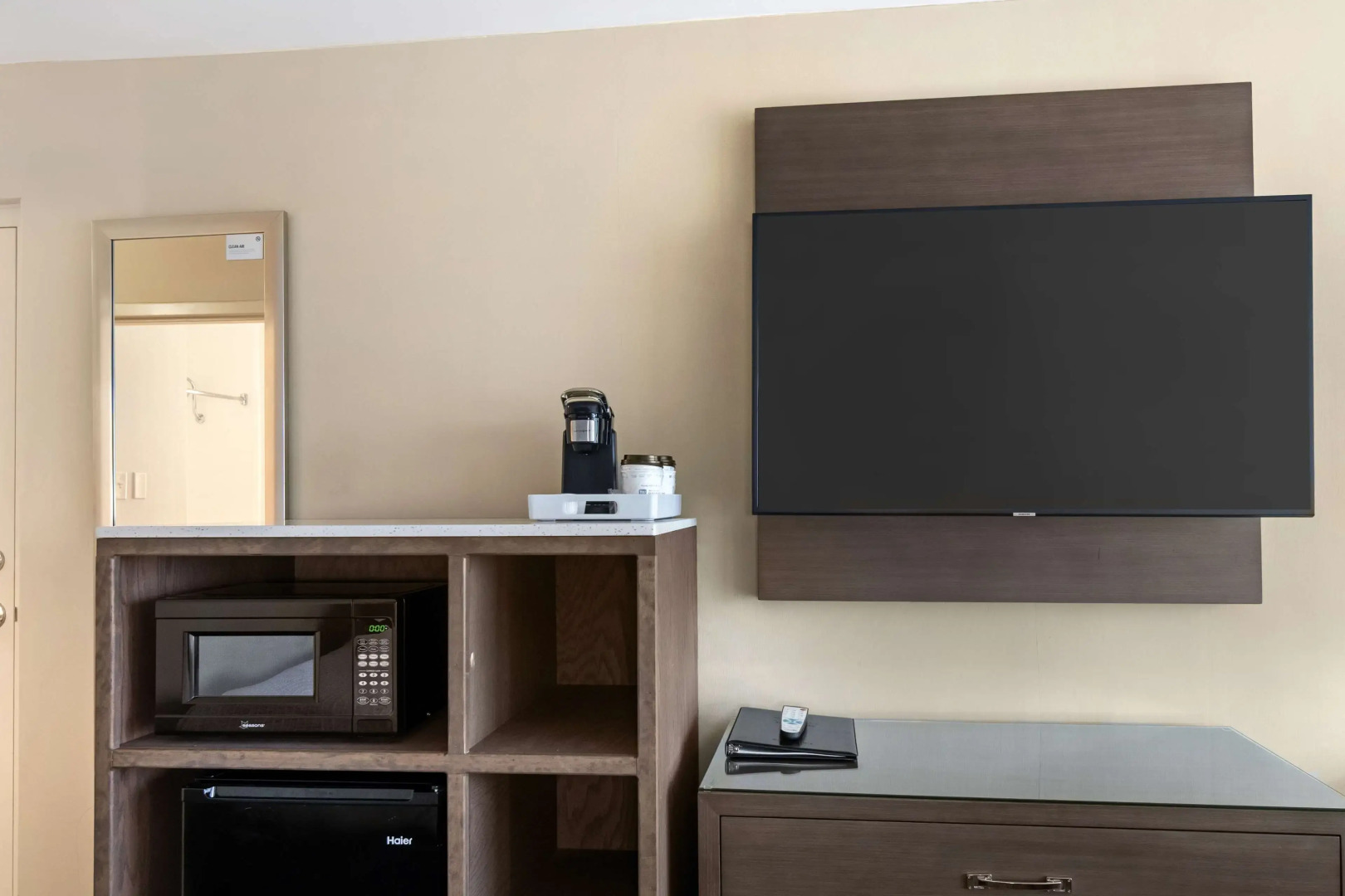 Best Western Plus Kansas City Sports Complex Hotel