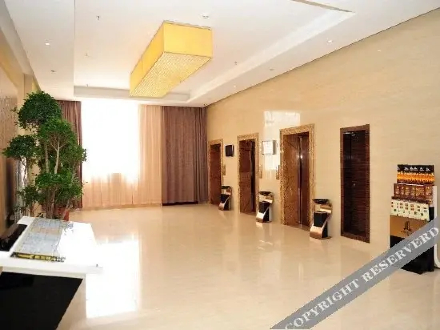 Huang He  International   Hotel