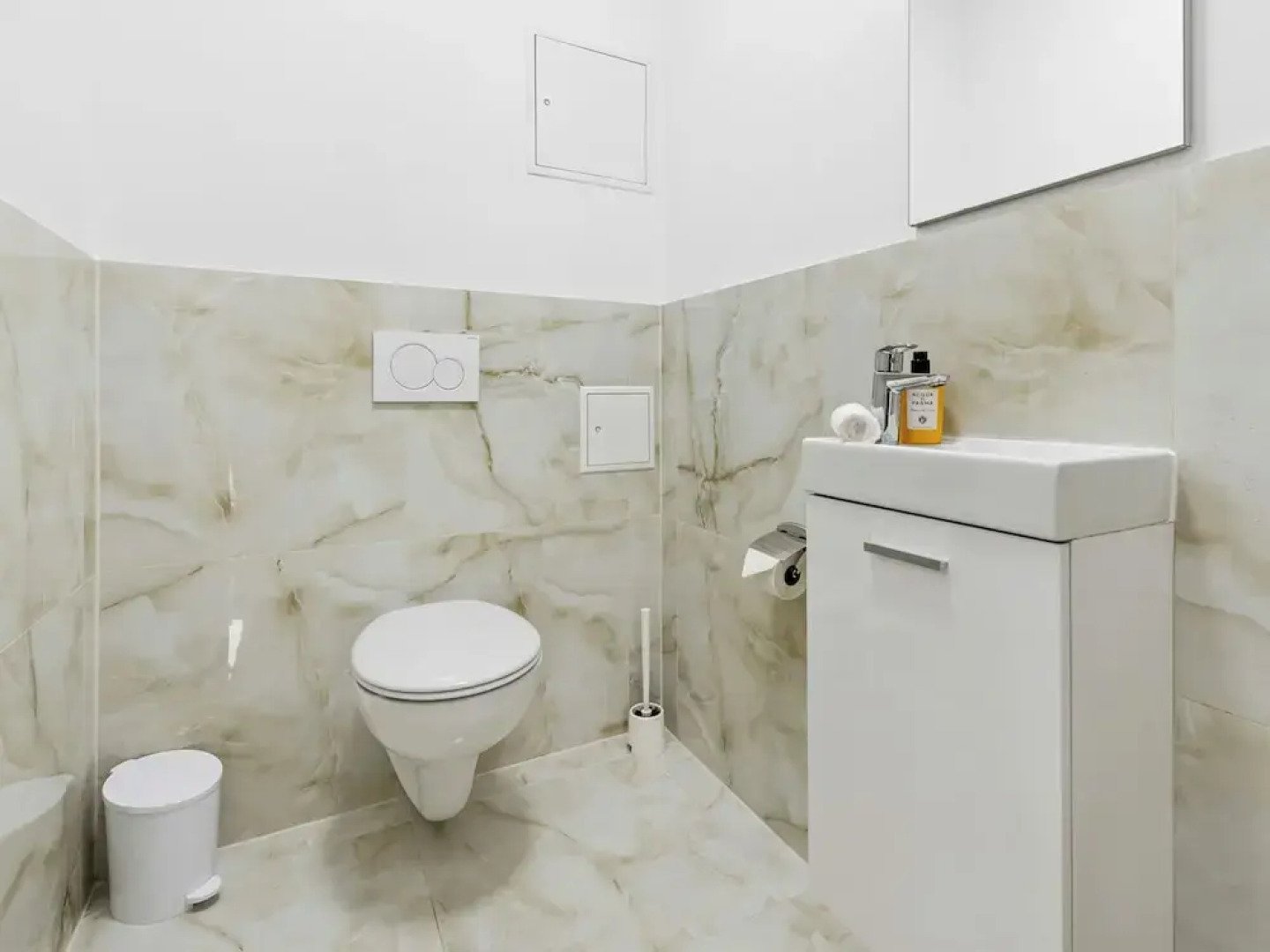 SKY9 Apartments - Homes & Villas