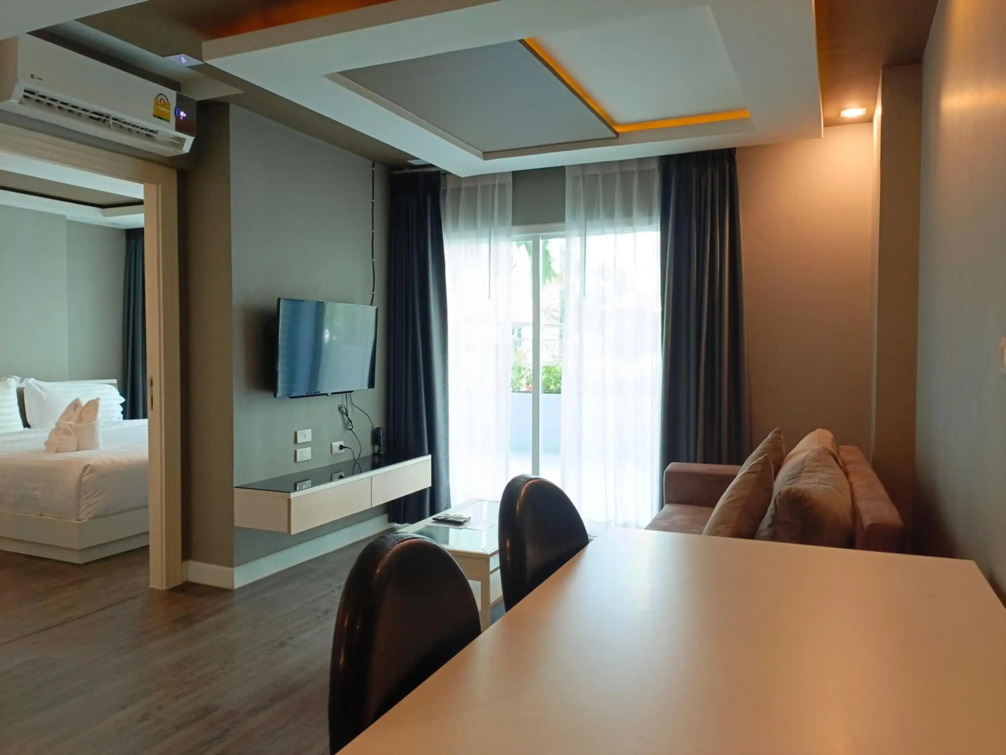 Wisdom Hotel & Residence
