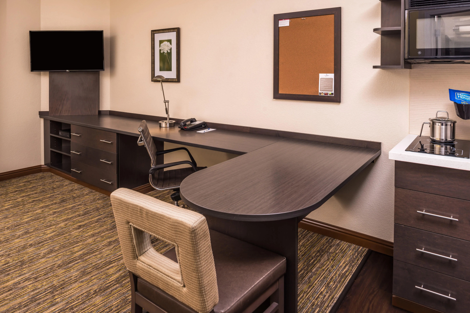Candlewood Suites Kansas City Speedway by IHG