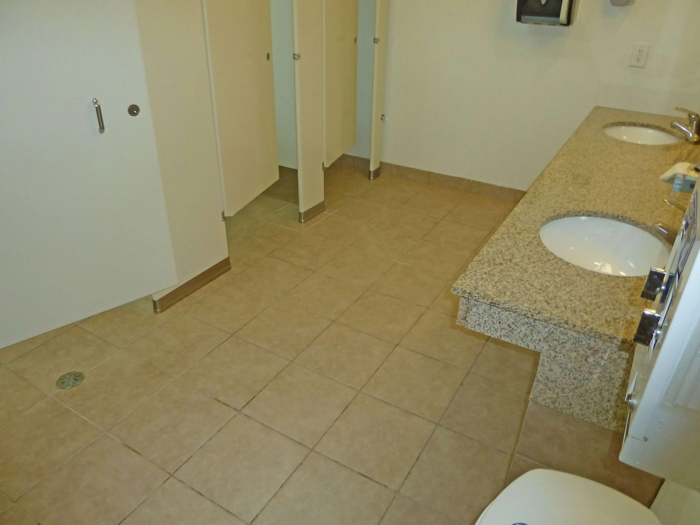 Americas Best Value Inn & Suites Gun Barrel City