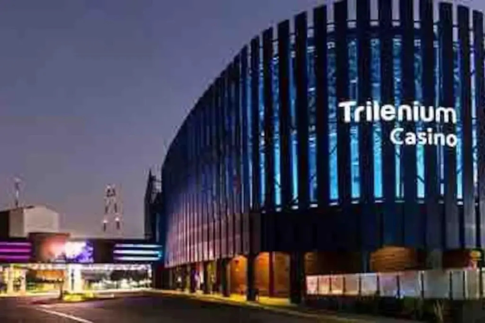 Tigre Center Tower - Con piscina y seguridad 24hs - Opcional cochera