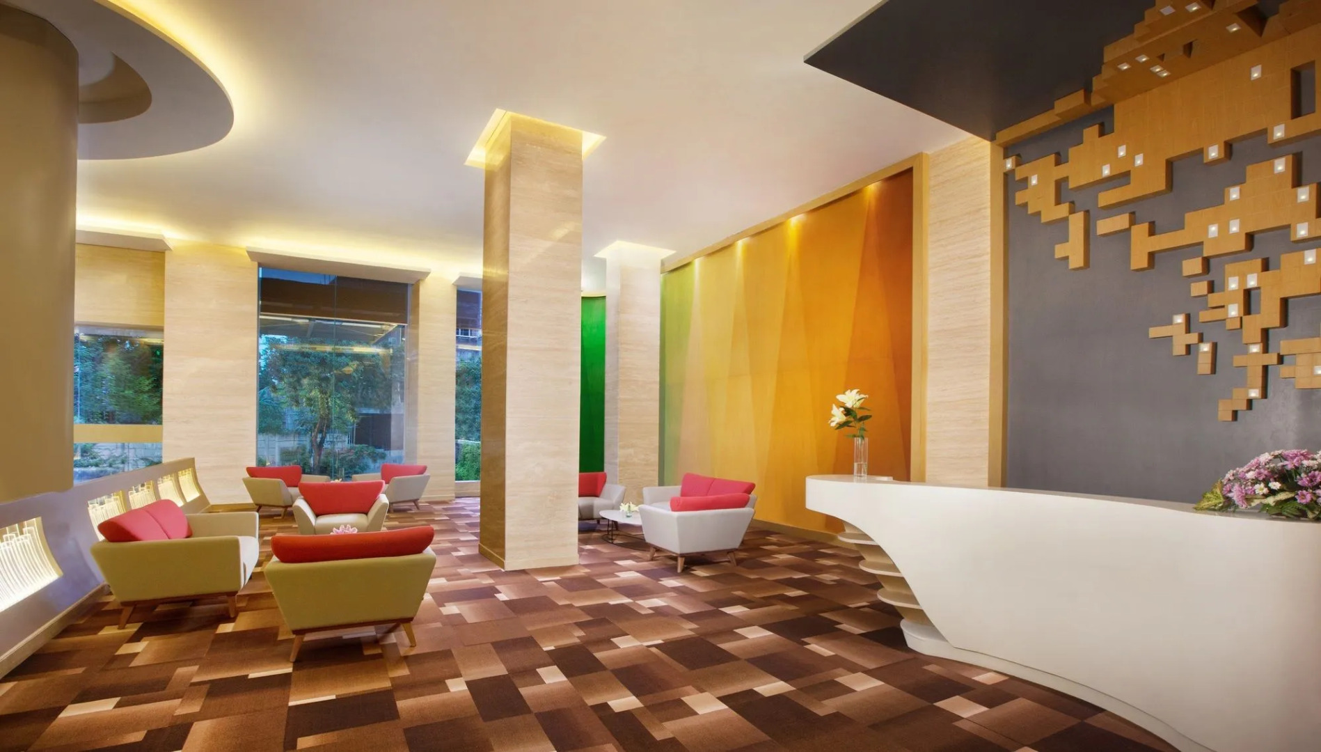 FOX Lite Royal Bay Makassar