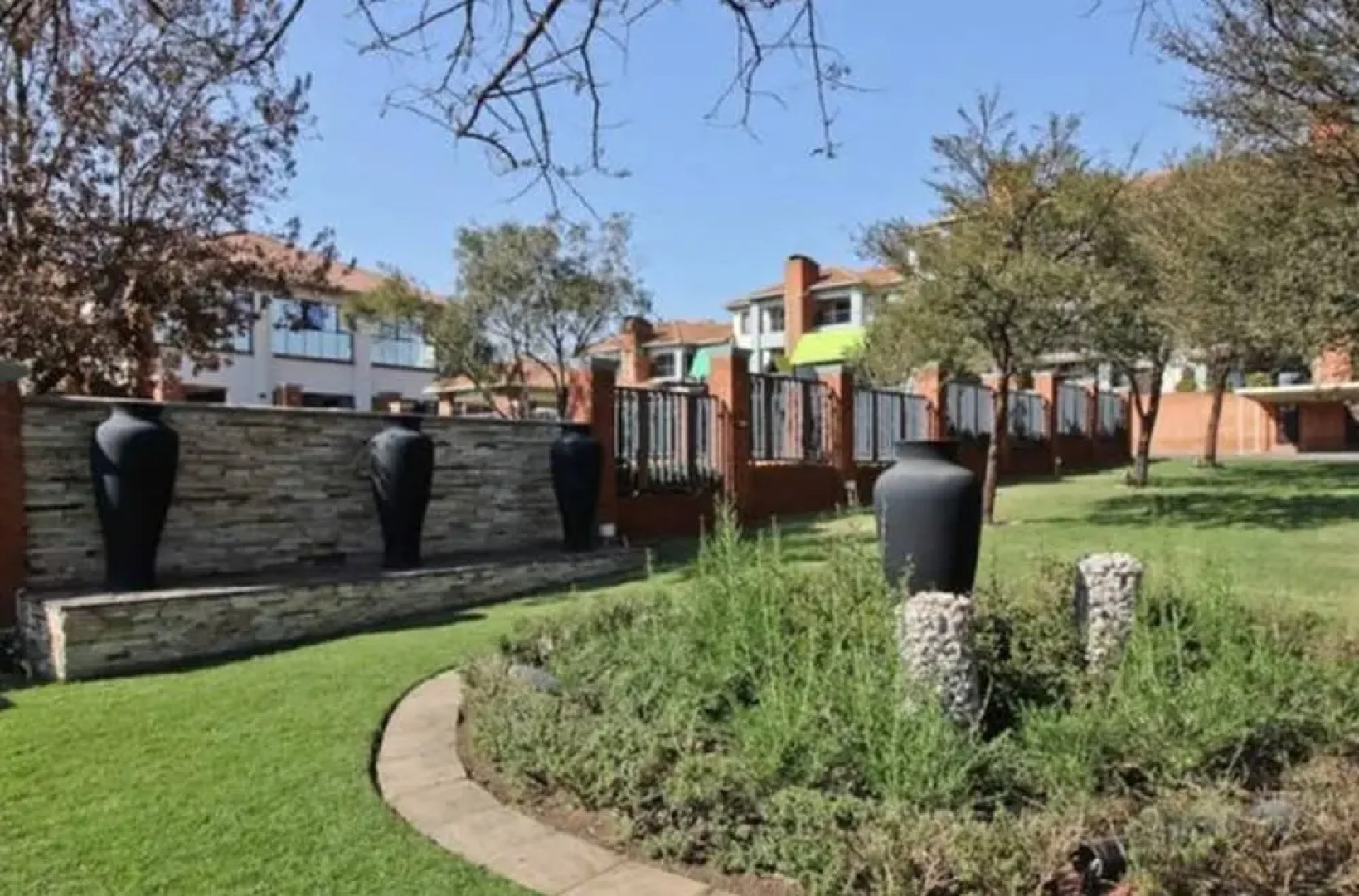 Modern Executive Penthouse All Amenities