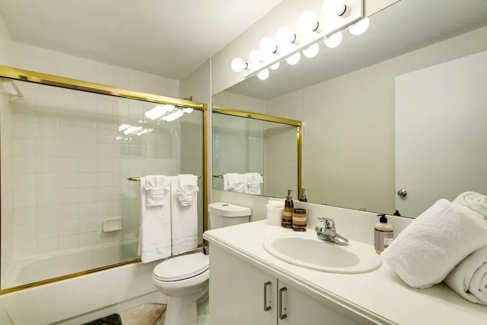 Wonderful 3 Bedroom Condo in the Heart of Aventura