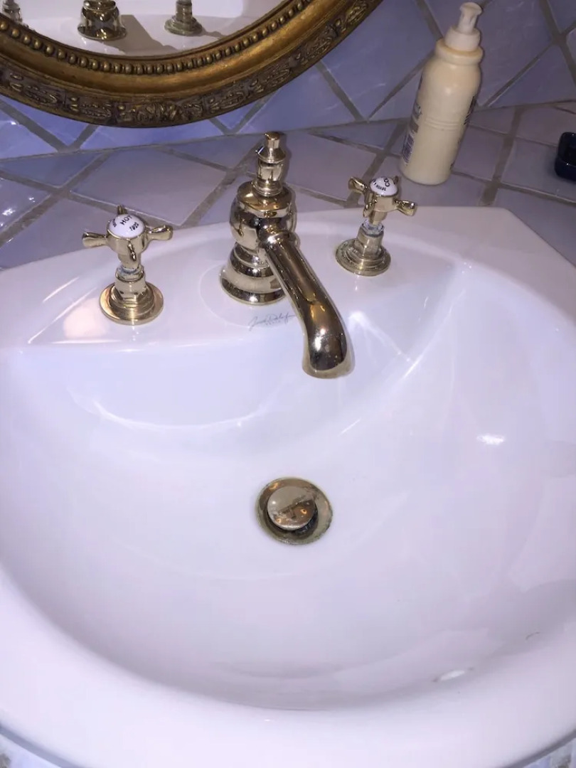 Villa With 5 Bedrooms in Saint Saturnin les Apt, With Wonderful Mounta