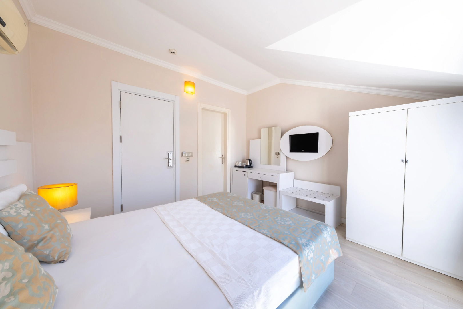 Sahra Su Holiday Village & Spa