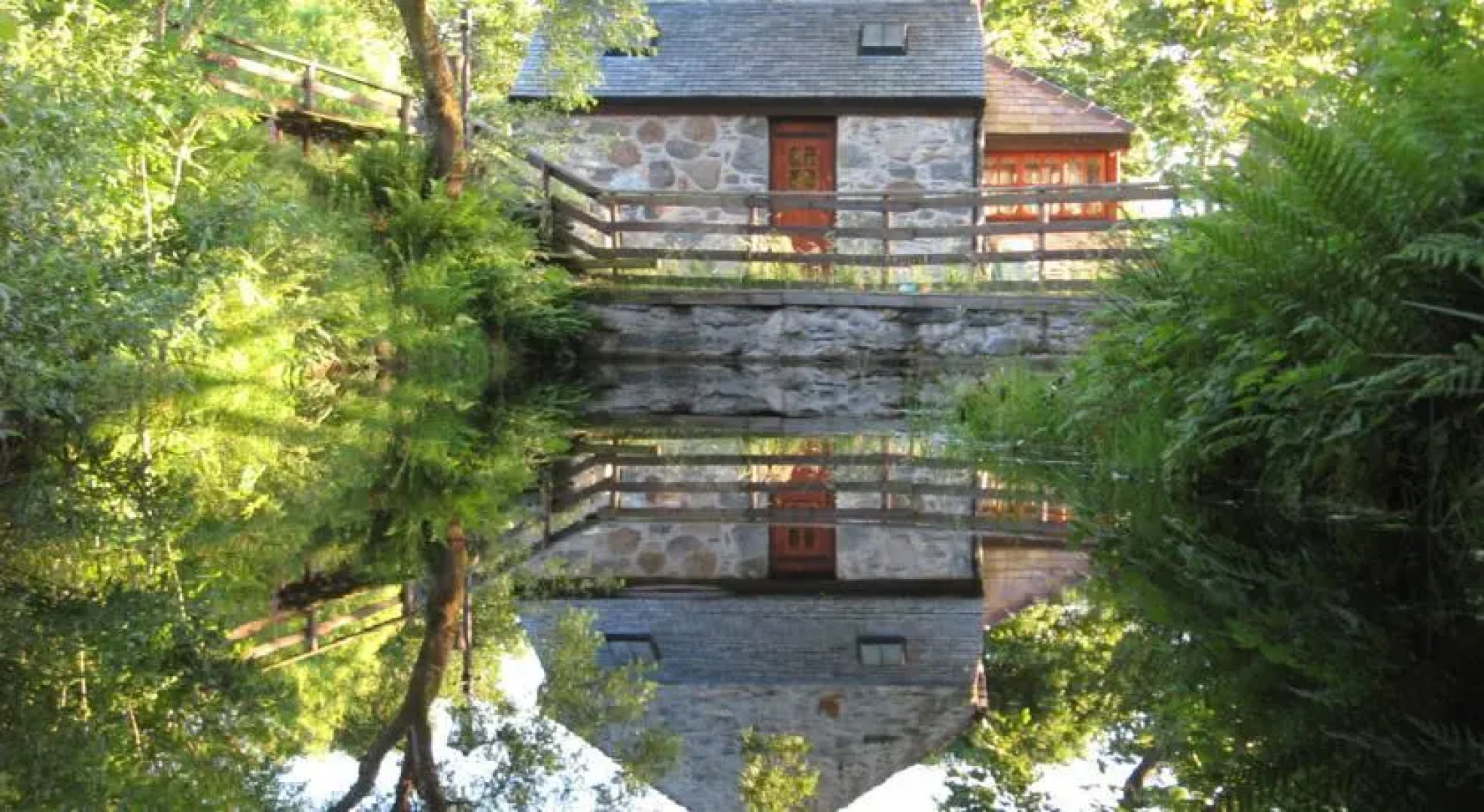 Holiday home Bron-Nant