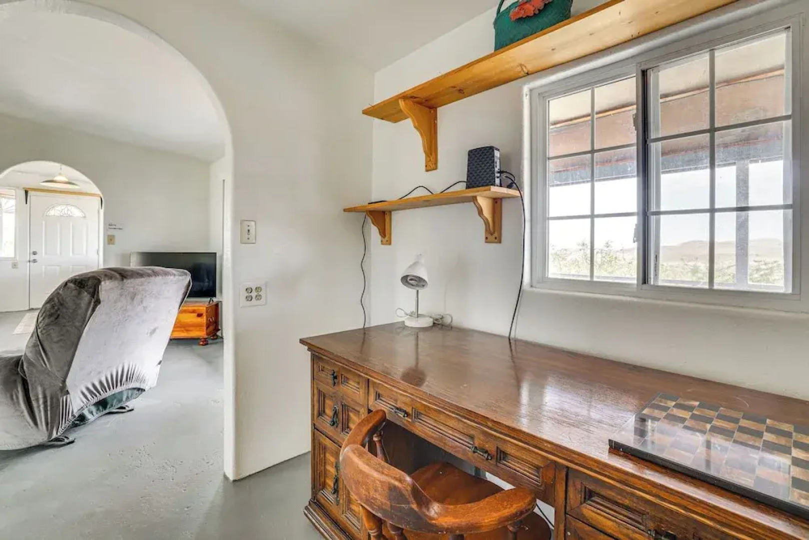 'gateway to the Grand Canyon' - Dolan Springs Gem!