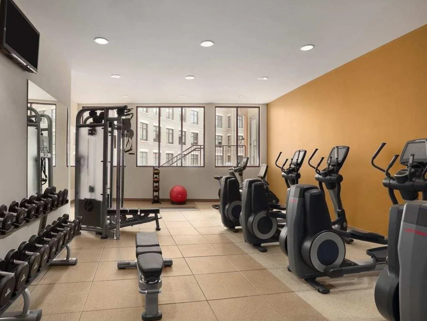 Embassy Suites by Hilton Alexandria Old Town