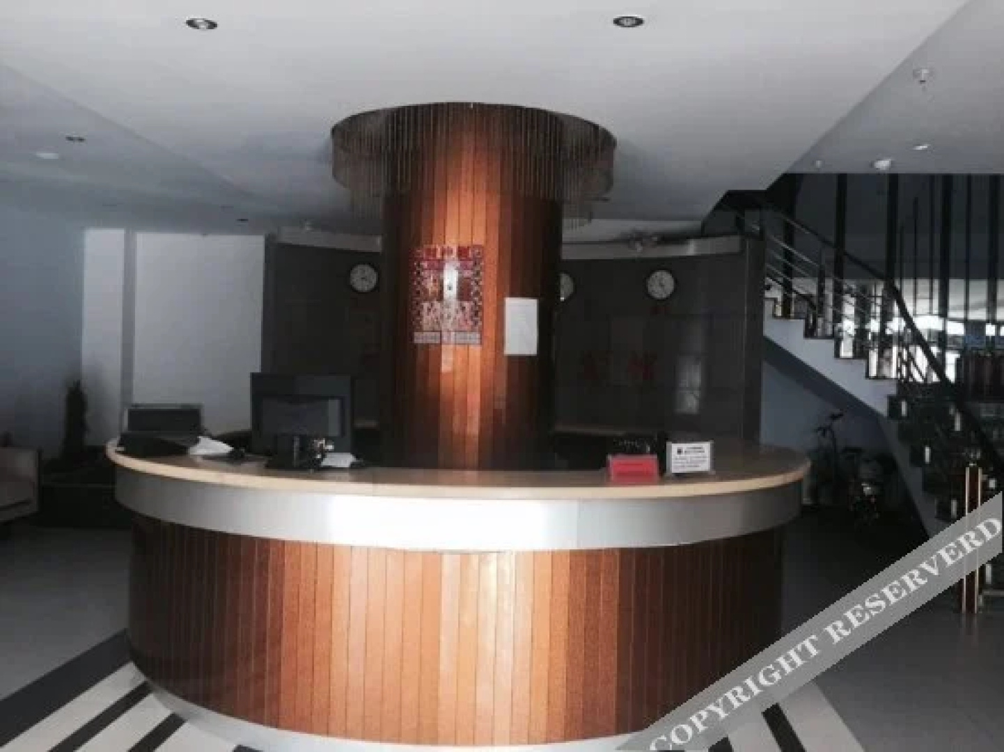 Yijia Business Inn