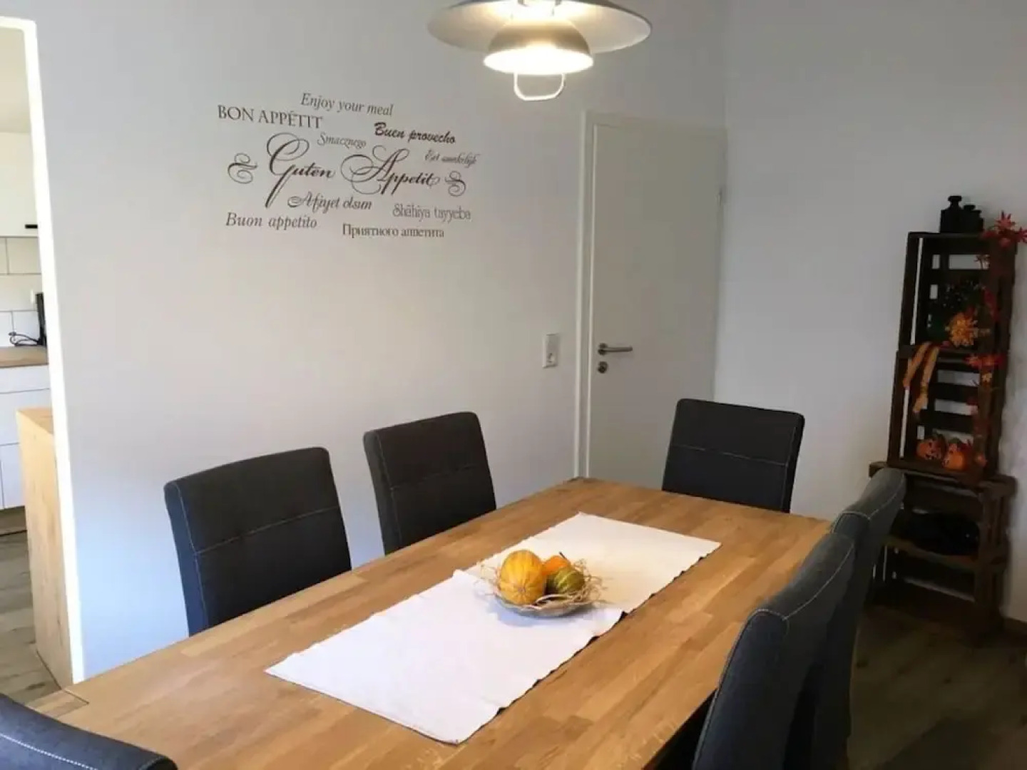 City Whispers 2 Comfortable Vacation Home