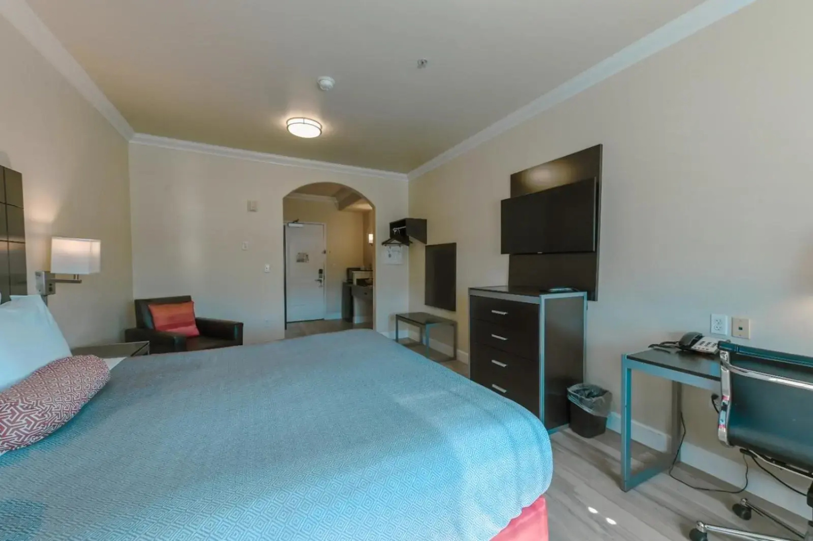 Gateway Inn & Suites San Francisco SFO Airport
