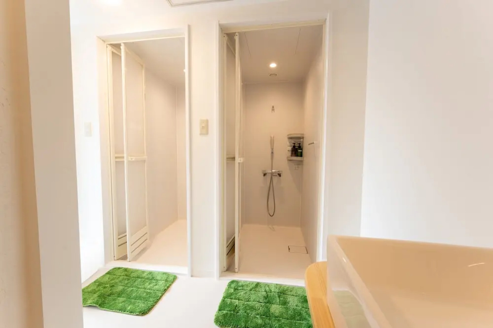 Mountain Lodge at 1,400m Hütte Jil Shirakabako