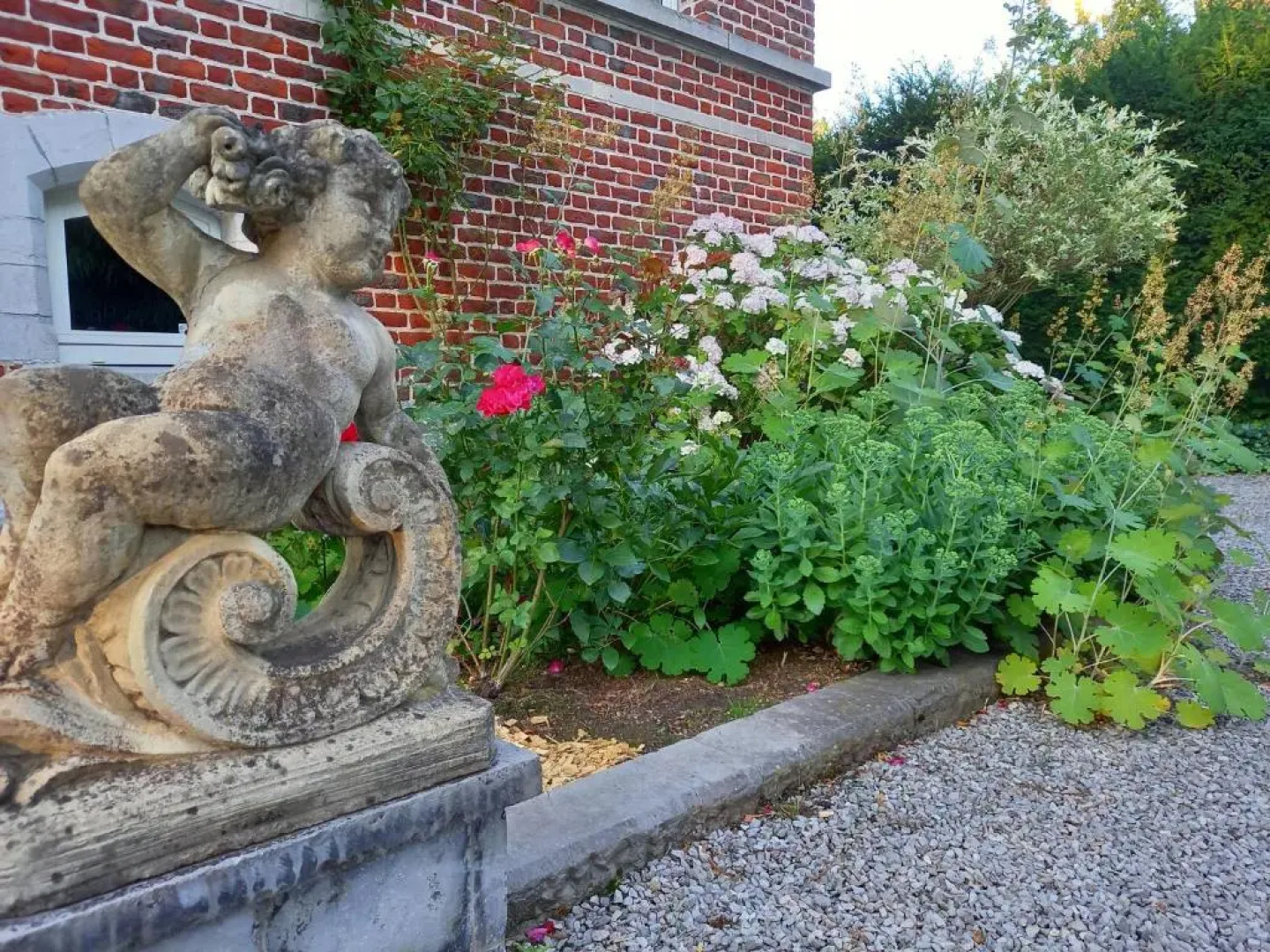 Studio - Tour d'HÉLOÏSE - 10' de Bruxelles