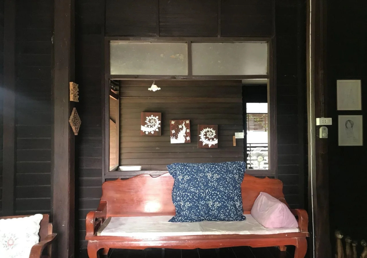 Banban Nannan Library and Guesthome