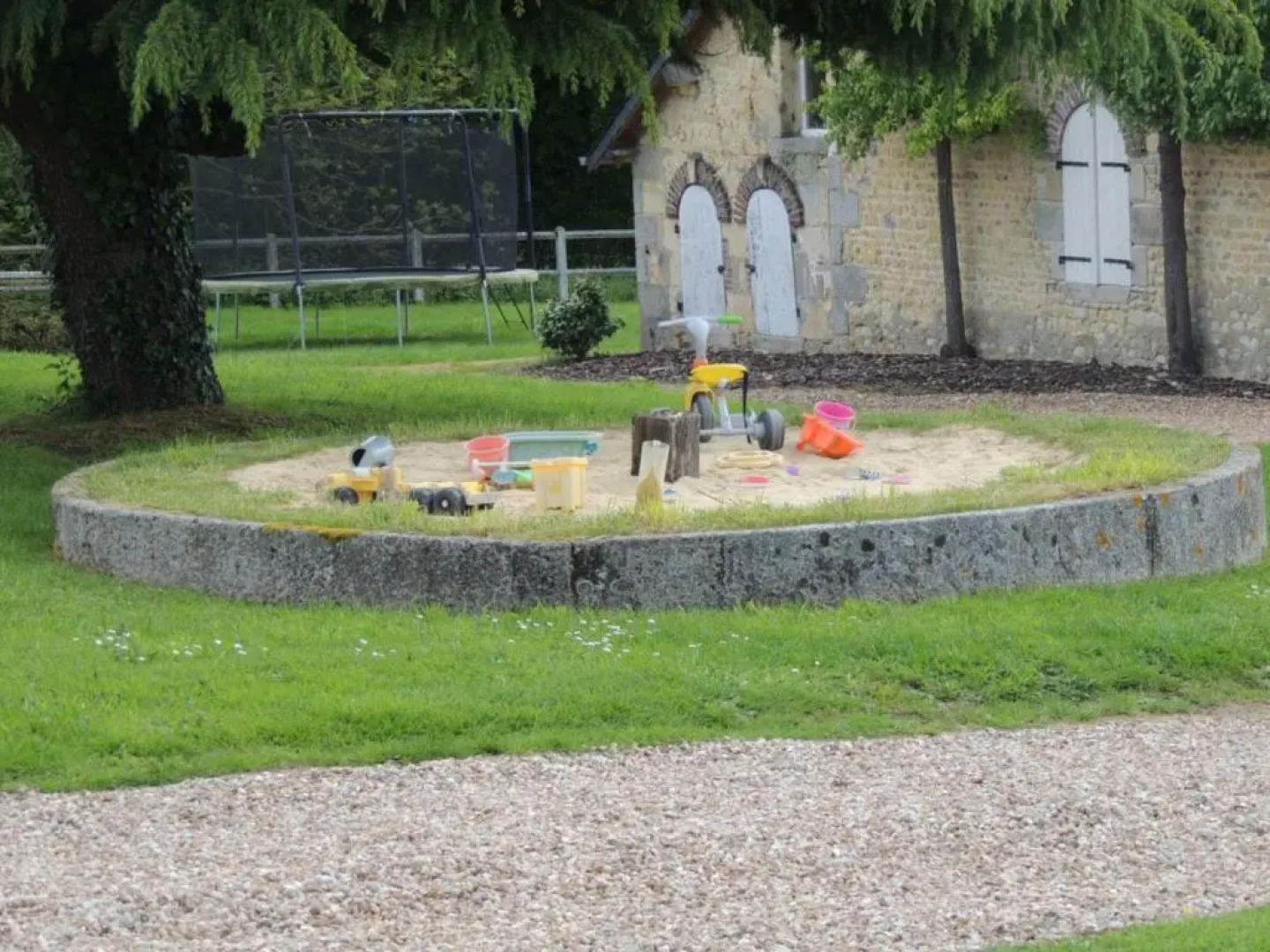 Gîte Laleu, 6 pièces, 10 personnes - FR-1-497-46