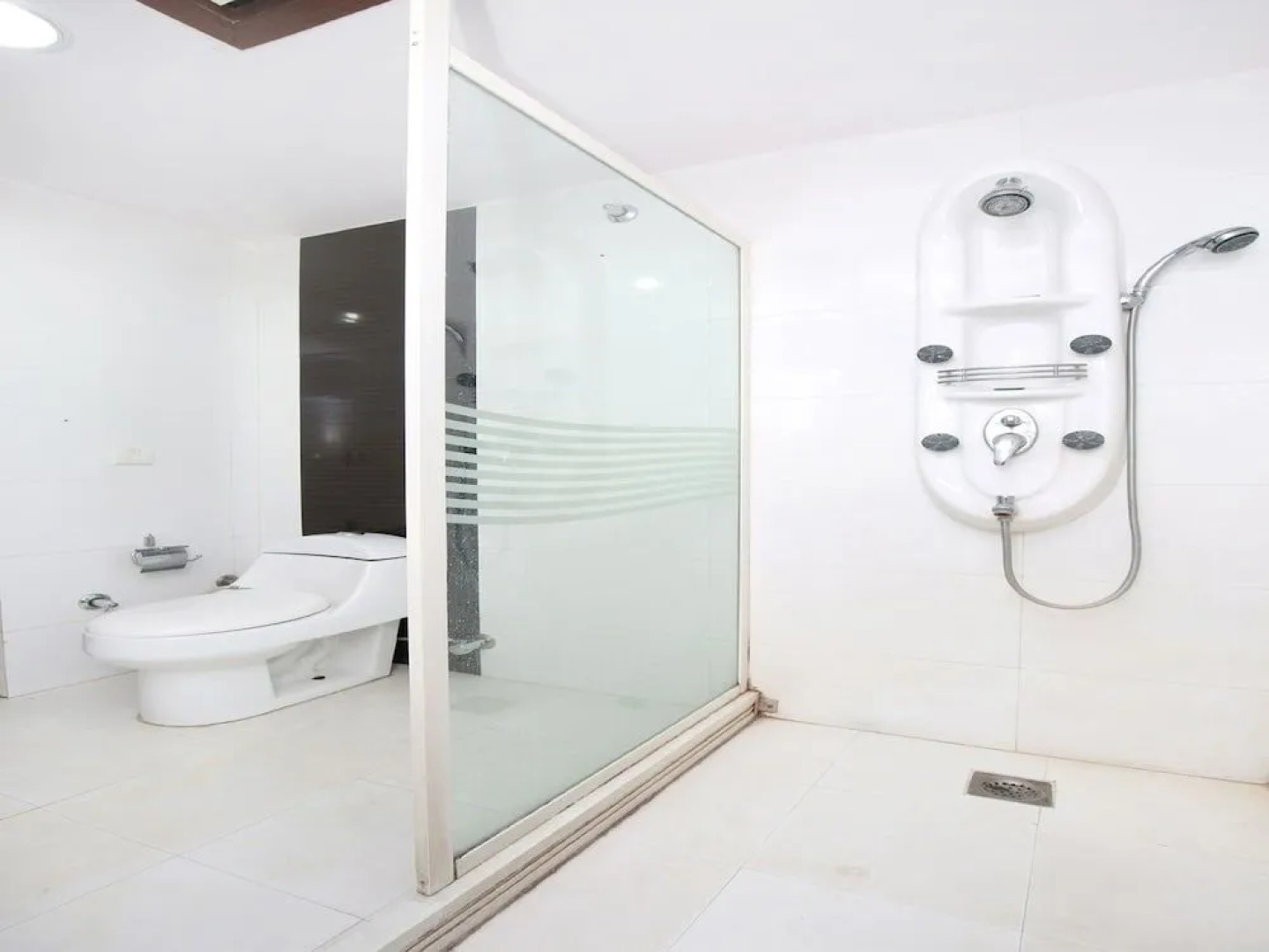 OYO 13876 AA Hotel and Resorts