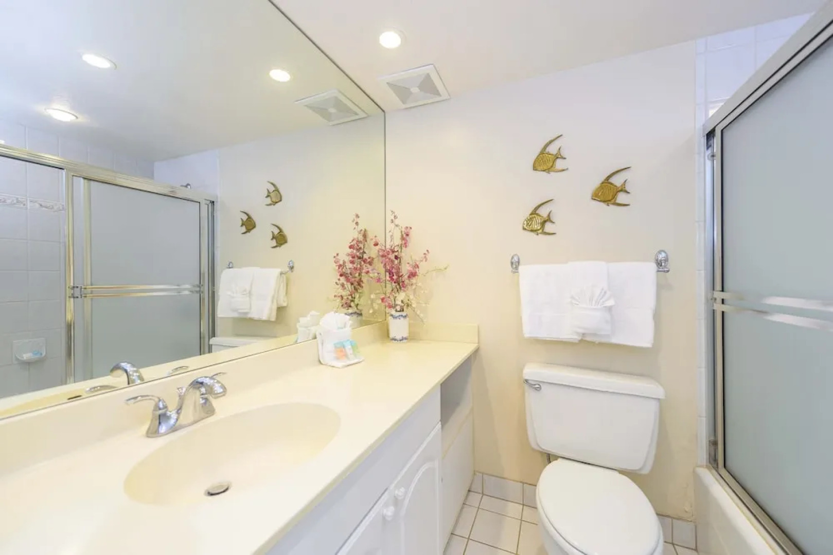 Kahana Villa F406 - 1Br Condo