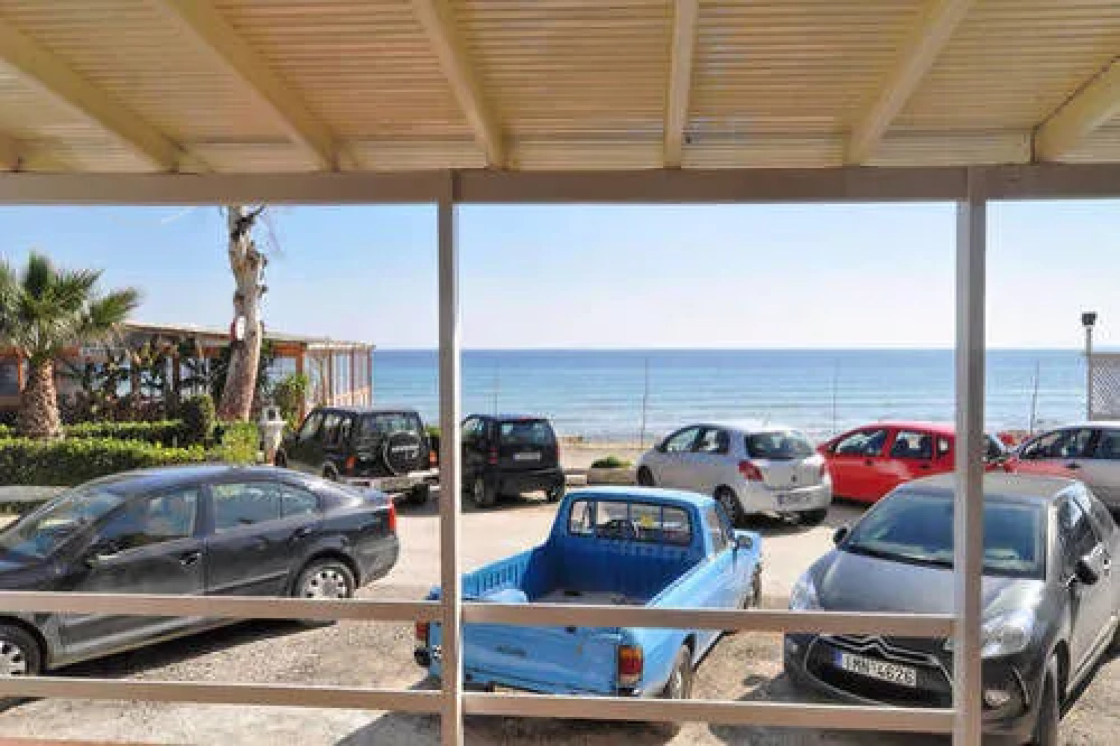 Beachfront Apartment Downtown