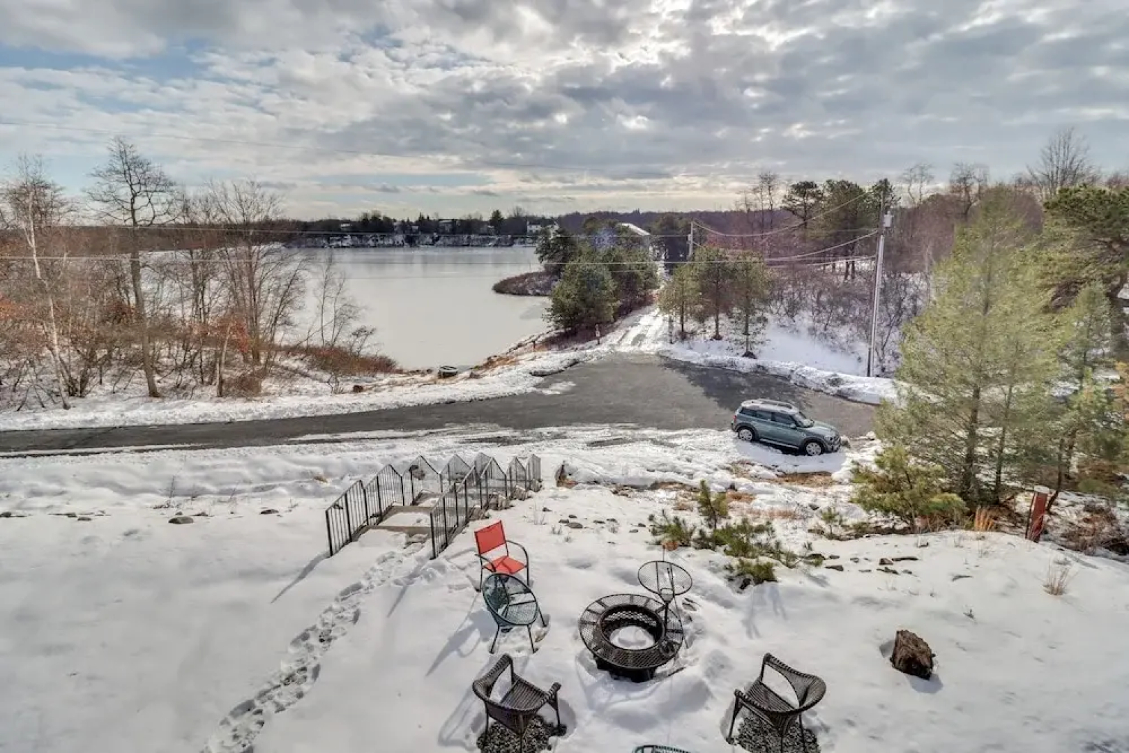 Deck & Lake View: Spacious Long Pond Home!